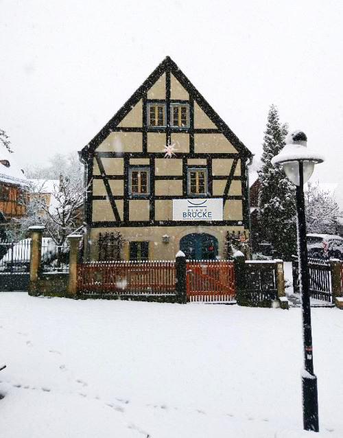 Galerie Blaue Brücke im Winter